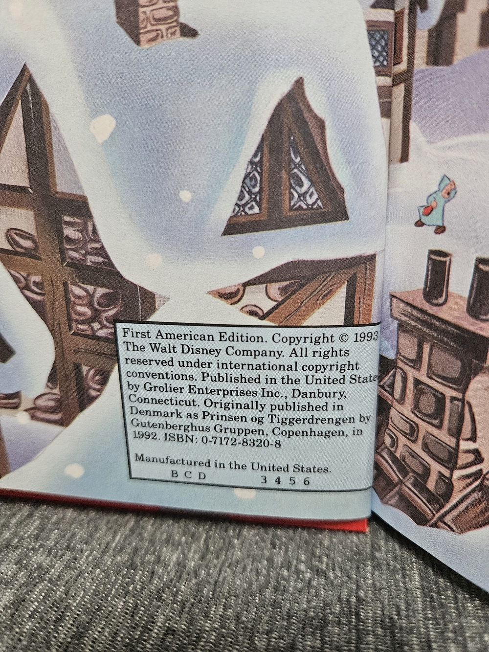 Walt Disney The Prince and the Pauper Matte Hardcover Book - Picture 5 of 9